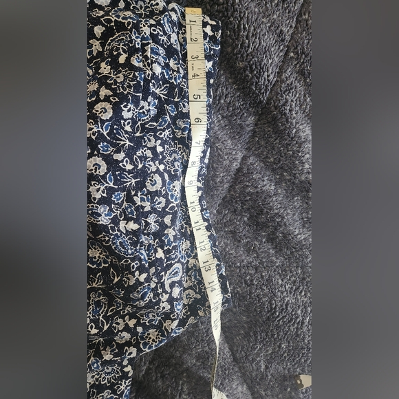 Gap Signature Ankle Pants - Picture 5 of 7